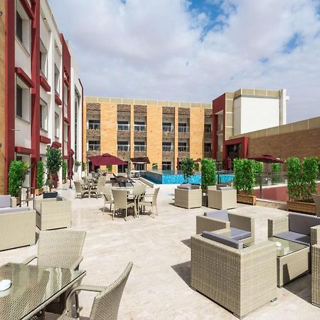 Best Western Plus Al Qurayyat City Center Extérieur photo