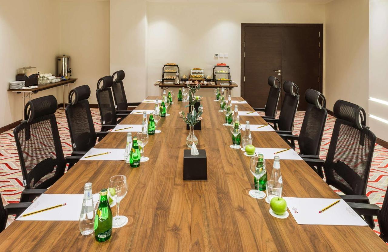 Best Western Plus Al Qurayyat City Center Extérieur photo