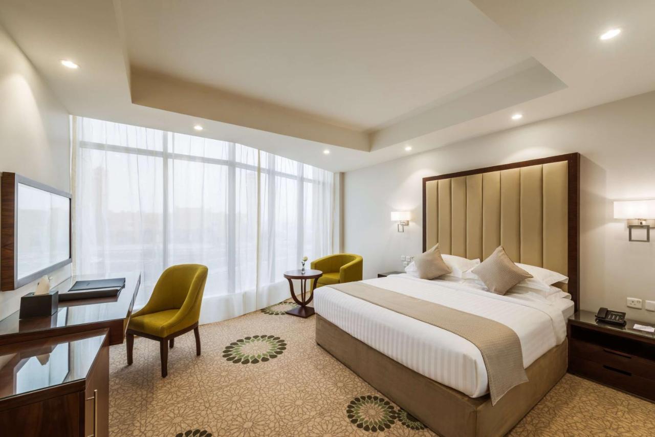 Best Western Plus Al Qurayyat City Center Extérieur photo
