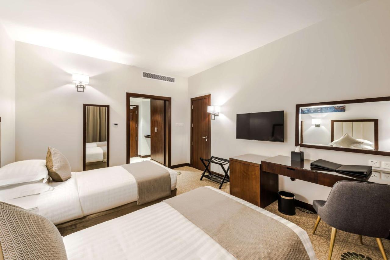 Best Western Plus Al Qurayyat City Center Extérieur photo