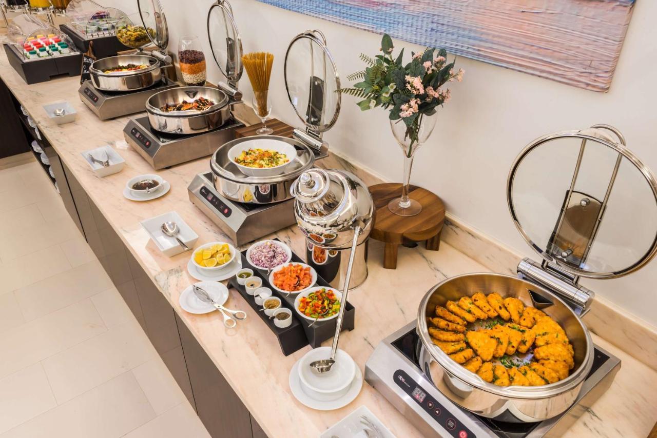Best Western Plus Al Qurayyat City Center Extérieur photo