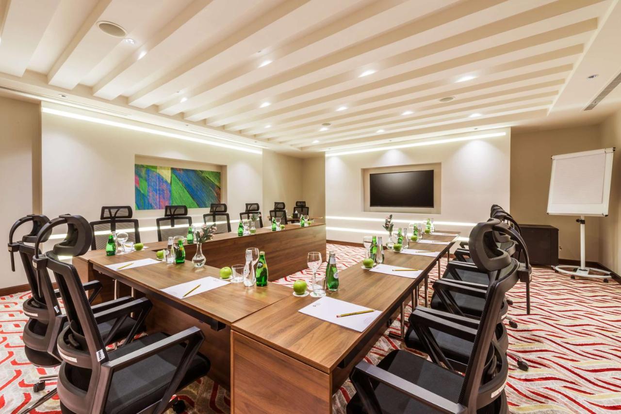 Best Western Plus Al Qurayyat City Center Extérieur photo