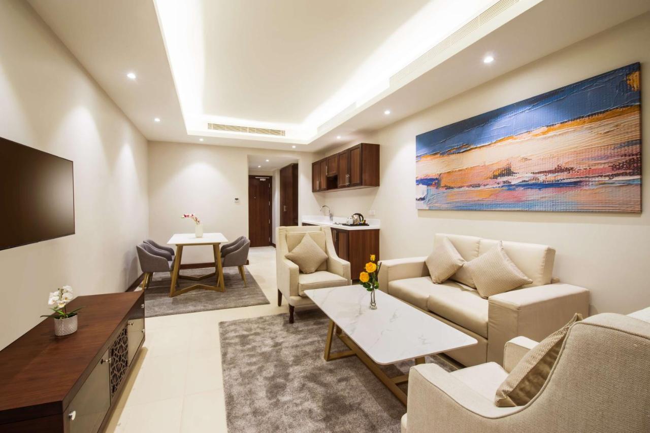 Best Western Plus Al Qurayyat City Center Extérieur photo