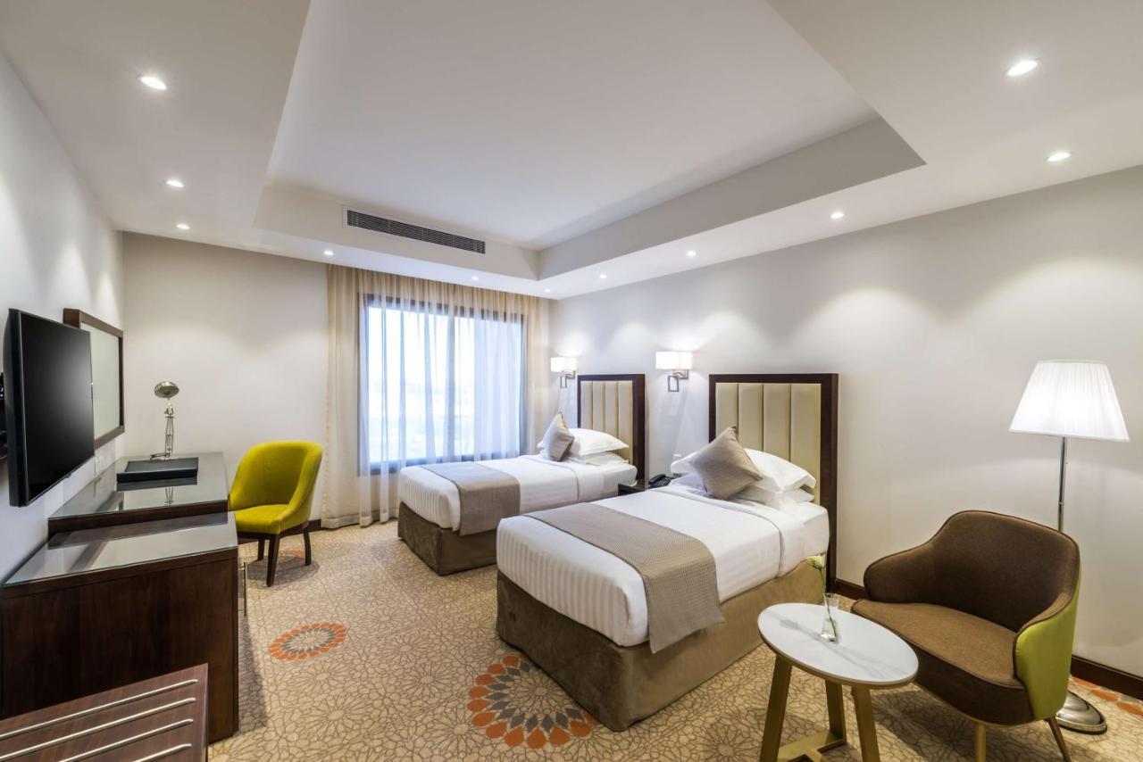 Best Western Plus Al Qurayyat City Center Extérieur photo