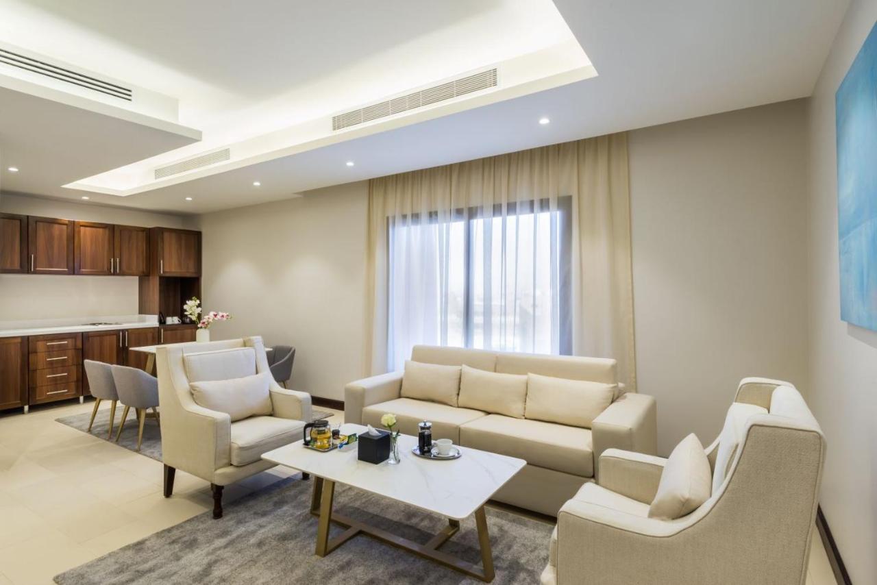 Best Western Plus Al Qurayyat City Center Extérieur photo