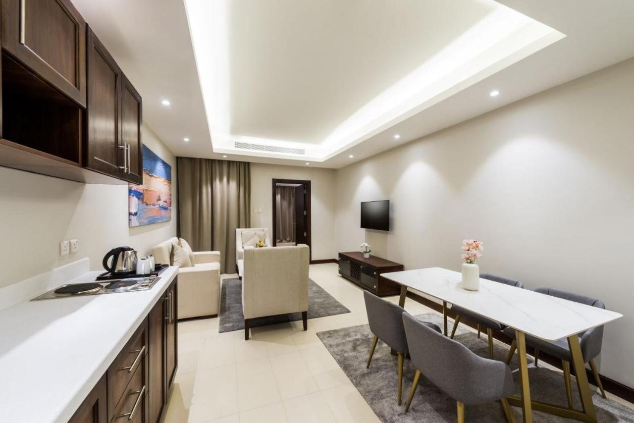 Best Western Plus Al Qurayyat City Center Extérieur photo