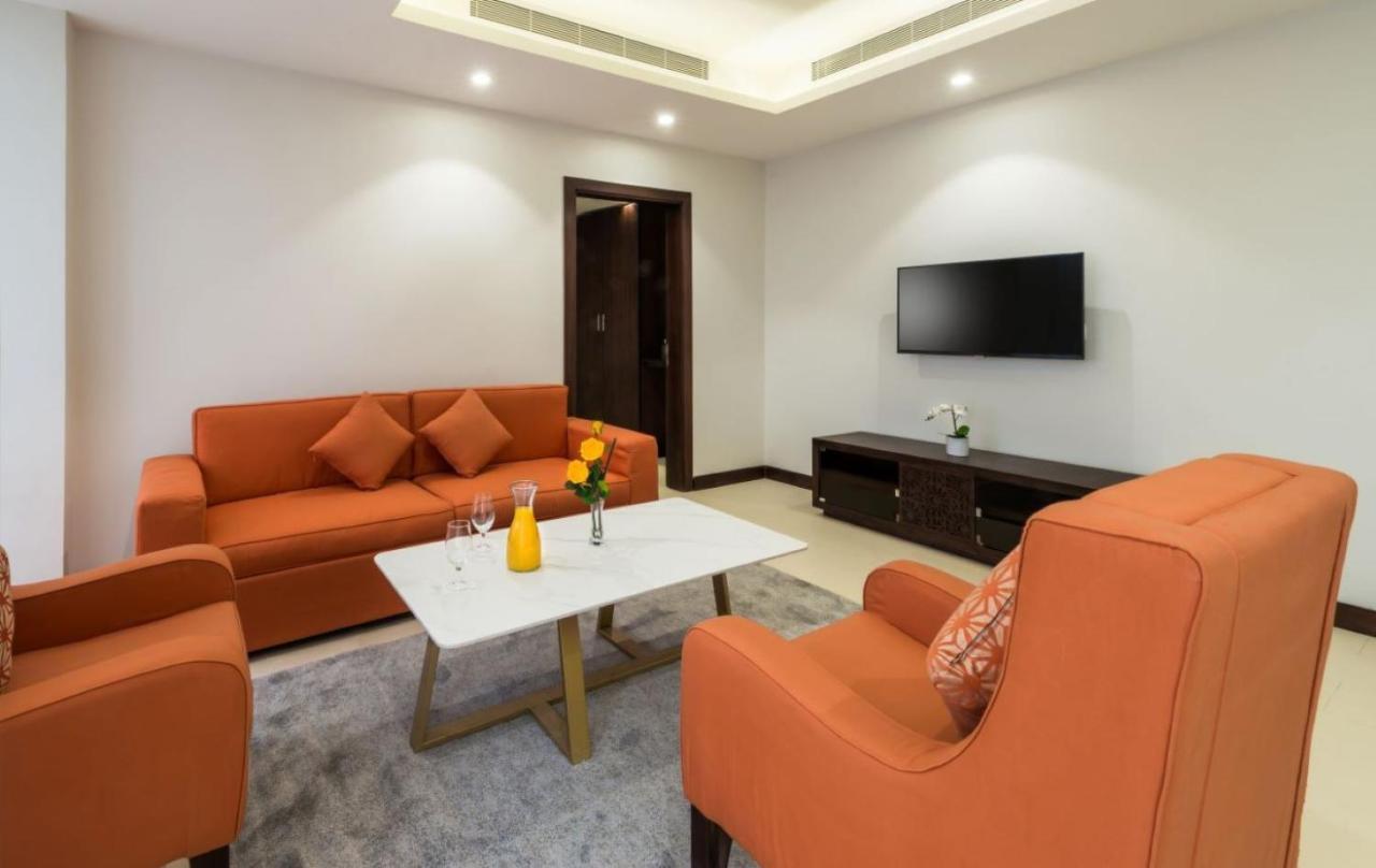 Best Western Plus Al Qurayyat City Center Extérieur photo