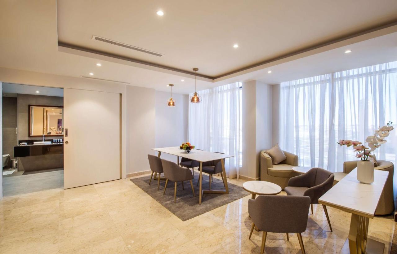 Best Western Plus Al Qurayyat City Center Extérieur photo