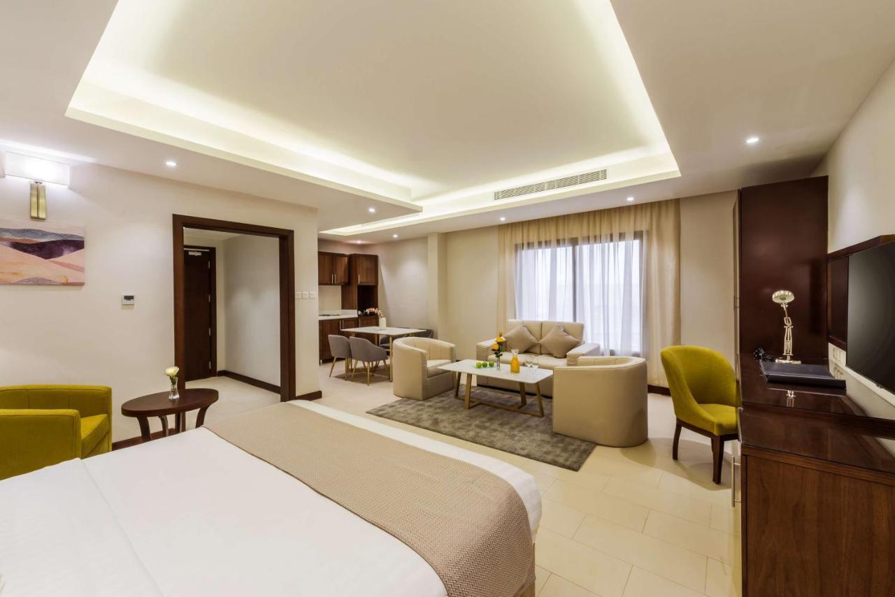 Best Western Plus Al Qurayyat City Center Extérieur photo