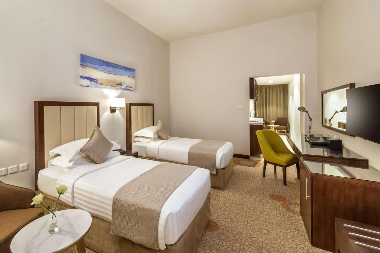 Best Western Plus Al Qurayyat City Center Extérieur photo