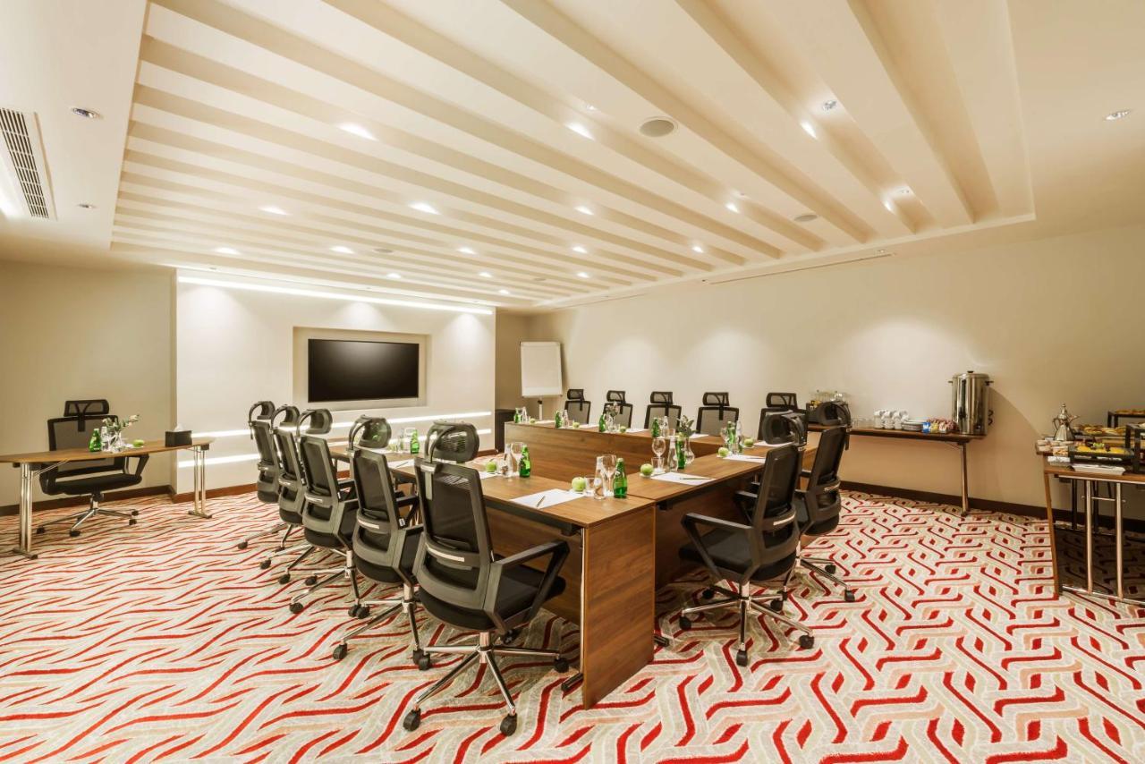 Best Western Plus Al Qurayyat City Center Extérieur photo