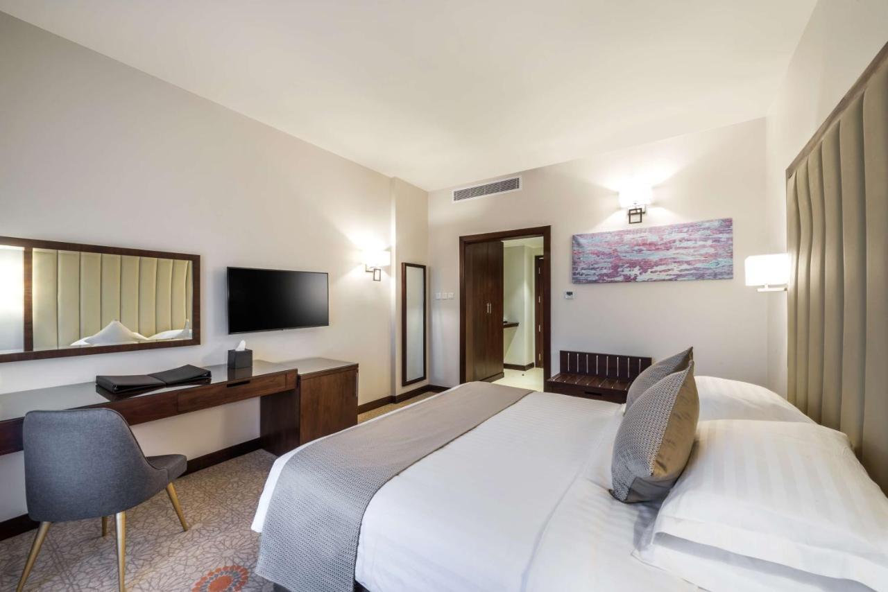 Best Western Plus Al Qurayyat City Center Extérieur photo